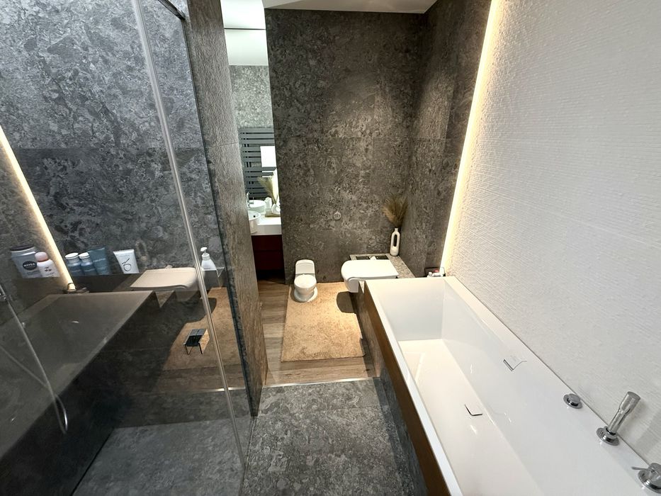 Унікальна пропозиція в Центрі міста. 127м2. Дизайнерський ремонт