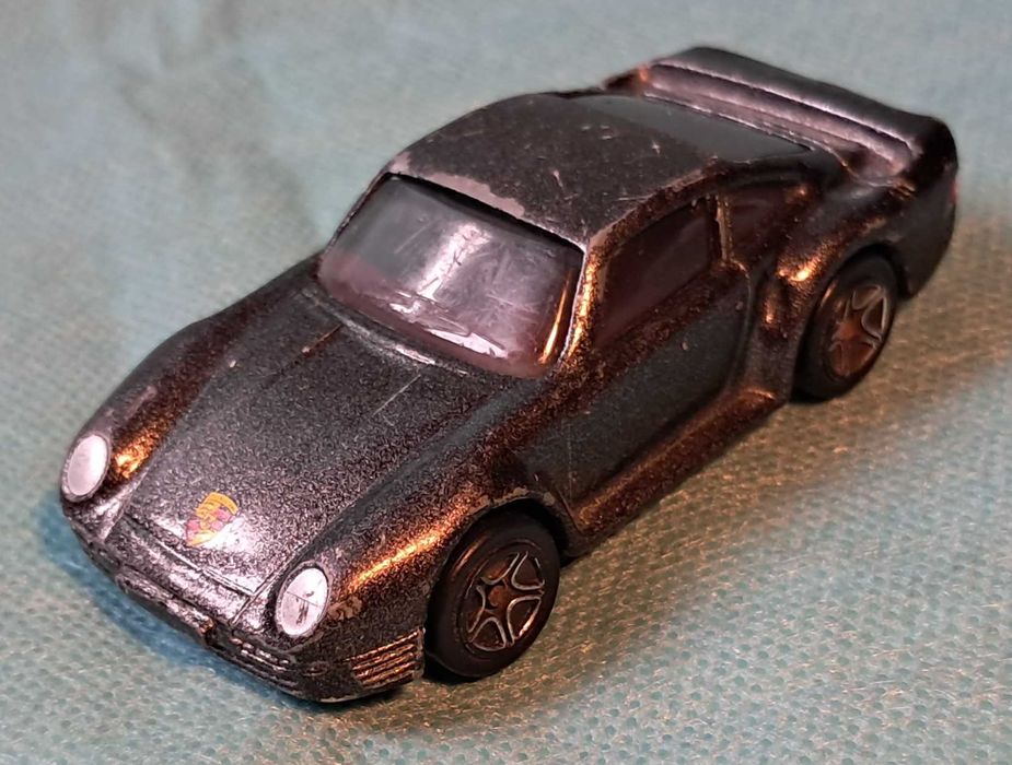 Autko, resorak Matchbox - Porsche 959 z 1999