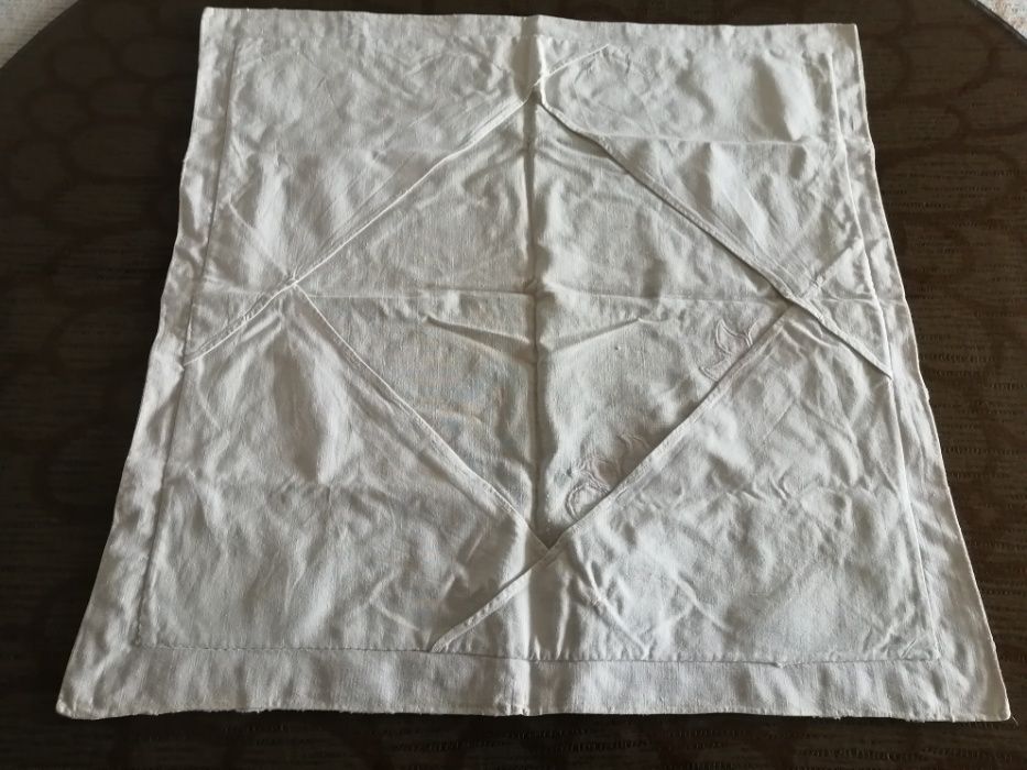 antigo pano de pao bordado