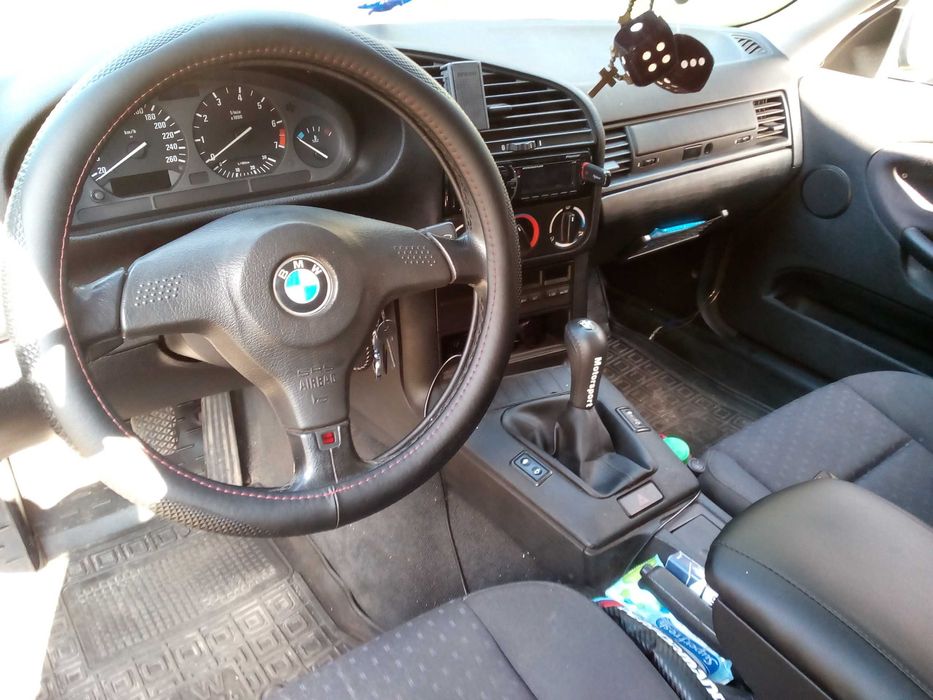 BMW E36 Coupe 1.8iS  M42