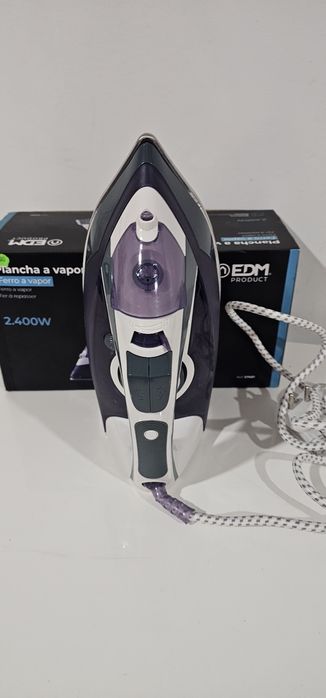 Ferro de passar a vapor 2400W