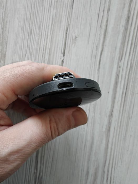 Медіаплеєр Google Chromecast 2