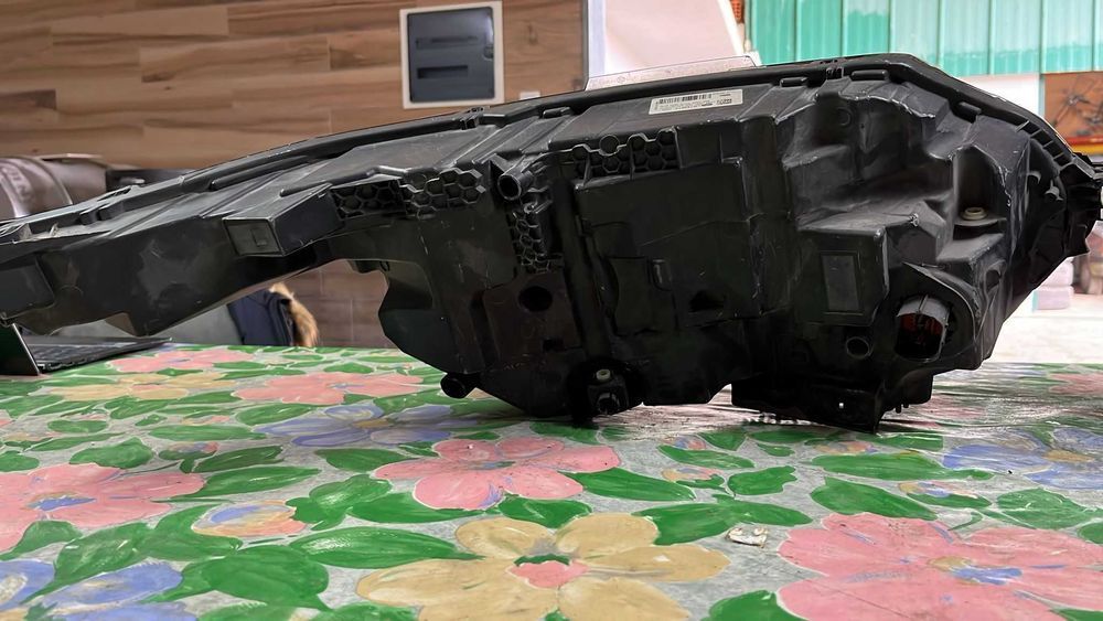 Par Farois LAND ROVER Range Rover Velar (L560)