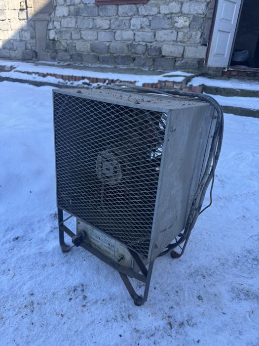 Промышленный тепло обогреватель EMMETI 6-12кВт.