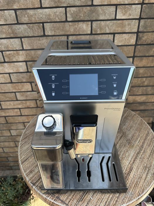 Кавомашина Delonghi PrimaDonna Class