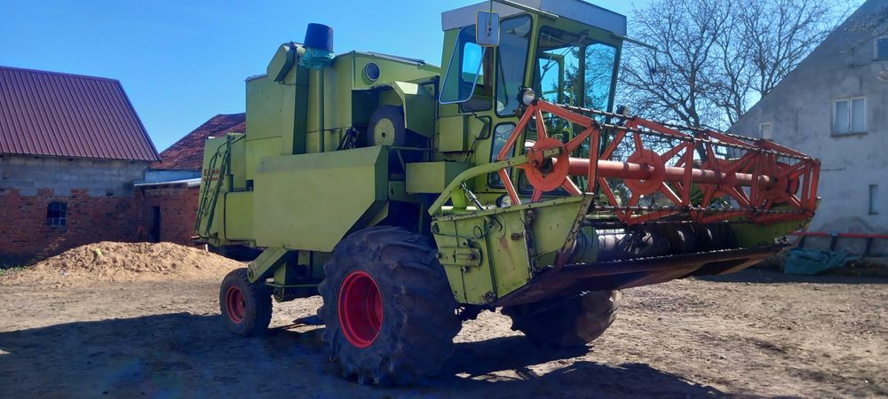 Claas dominator 85