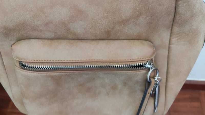 Mochila Parfois como nova