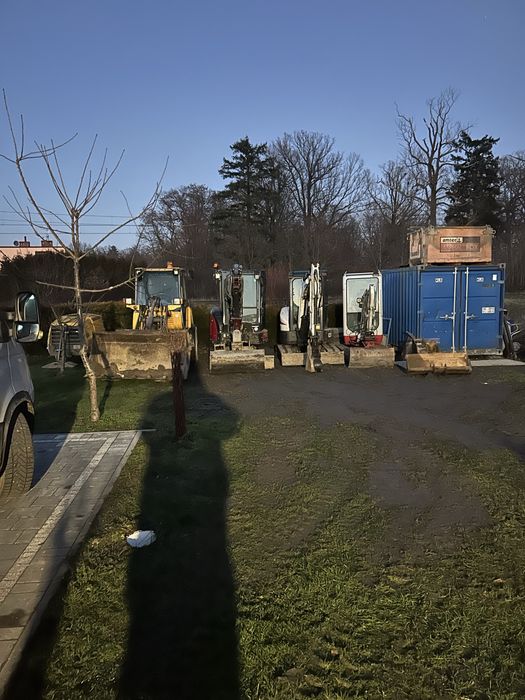 Minikoparki Ładowarki Przeciski typu Kret Korytowanie Rozbiórki TANIO