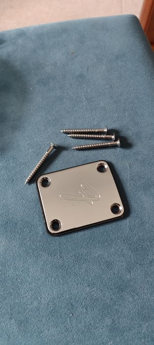 Chapa Fender braço Strat/Telecaster