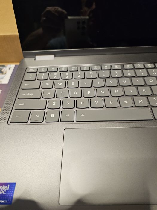 Laptop NOWY LENOVO Yoga 7 2-in-1 14ILL10 14" OLED Ultra 7