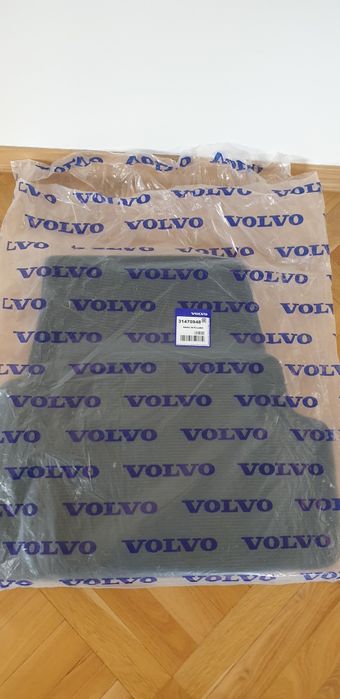 Oryginalne dywaniki Volvo XC40 –Nowe