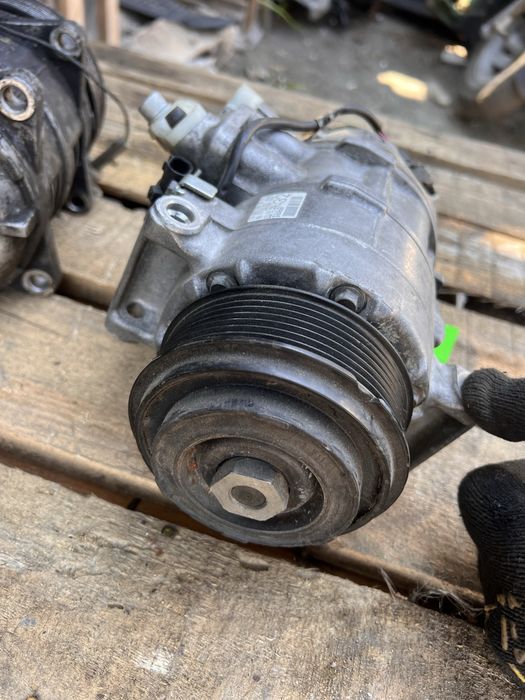 Компрессор кондиционера Denso Mercedes C207, W204, W212 A0022303211