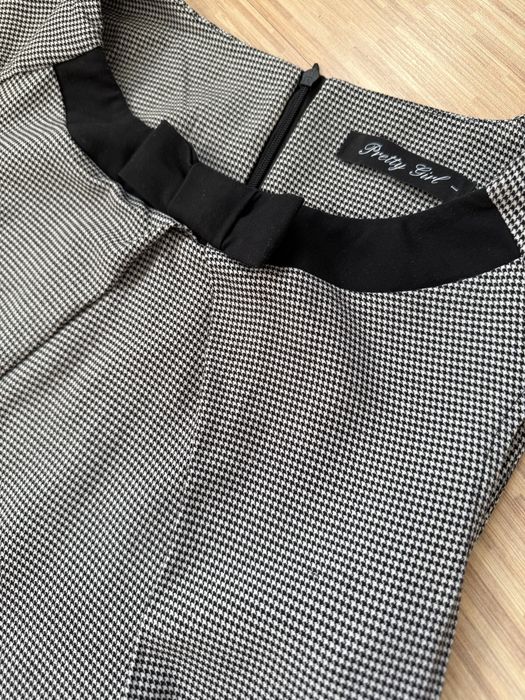 Sukienka do pracy, biura Pretty Girl roz L pepitka