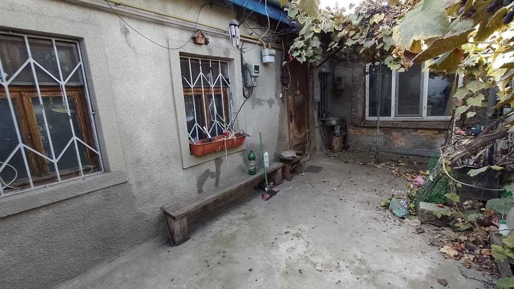 Продаётся часть дома на Слободке с гаражом и АГВ