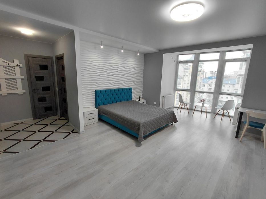 Квартира в центрі подобово. Єможливість безконтактного заселення