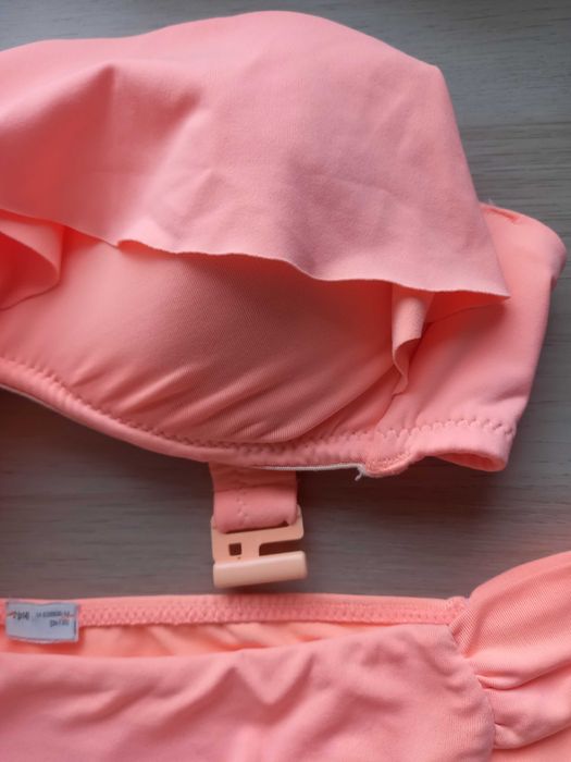Bikini com folhos S