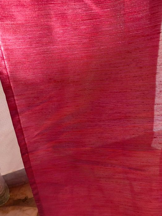 Par de cortinados Novos Ikea na côr beringela tecido muito bonito