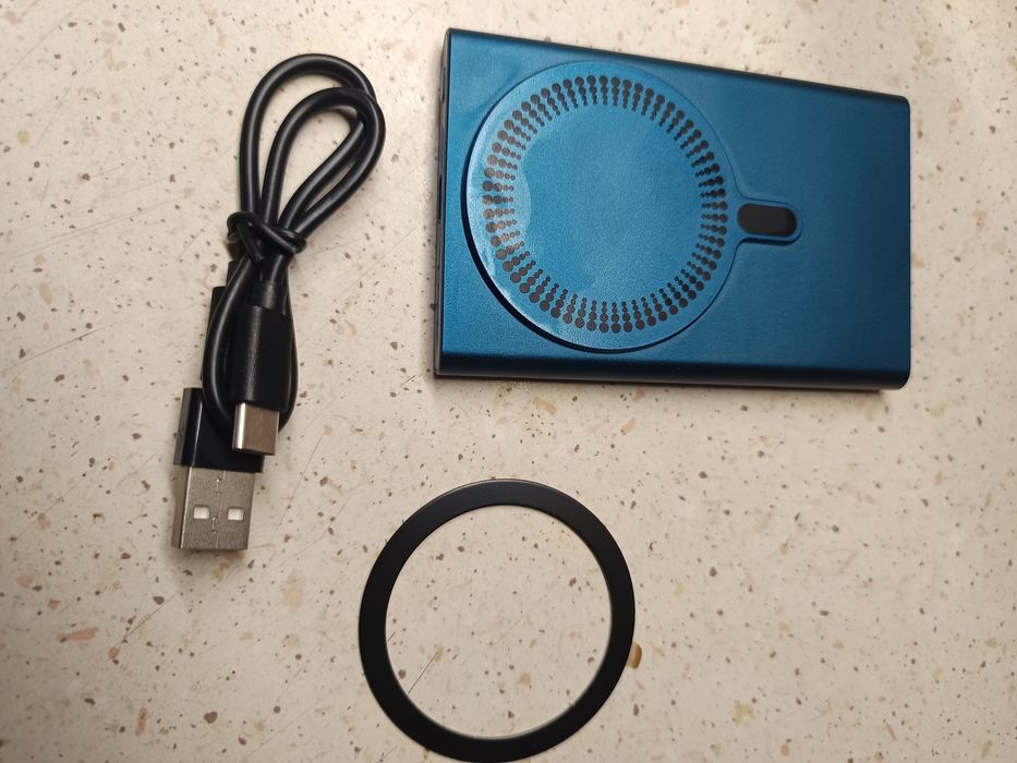 Ładowarka bezprzewodowa  plus powerbank alu niebieska