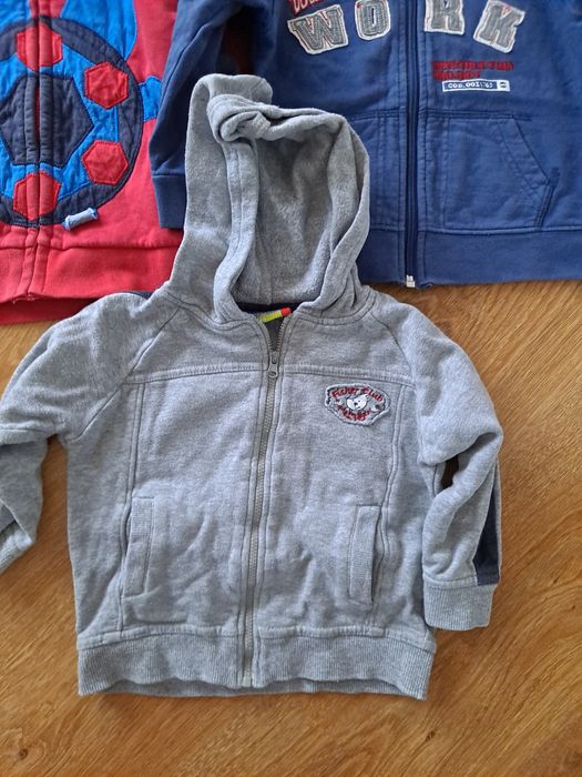 Oddam zestaw bluz 86/92