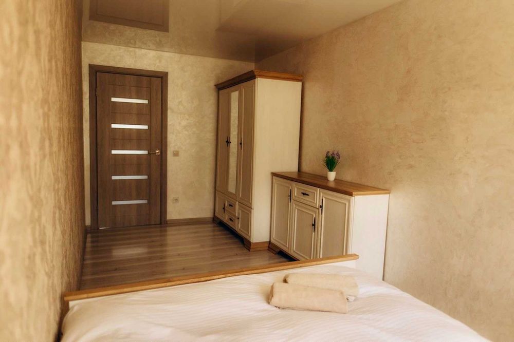 ЦЕНТР 2-кім квартира. вул Качали + Звітні документи