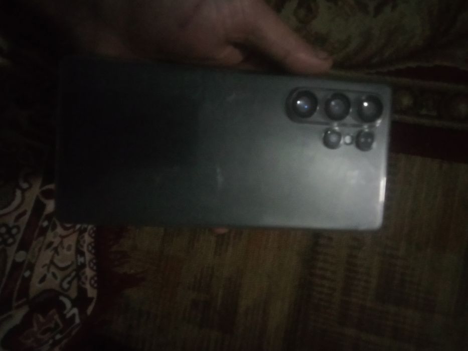 Продав смартфон.