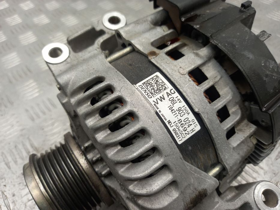 Генератор 06L903024J для Audi A4 B9 2015-2022