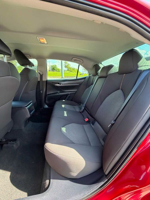 Toyota Camry Xle      2020