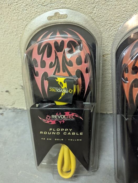 Cabos Floppy (FDD ou Disquete) Revoltec64585051942529124