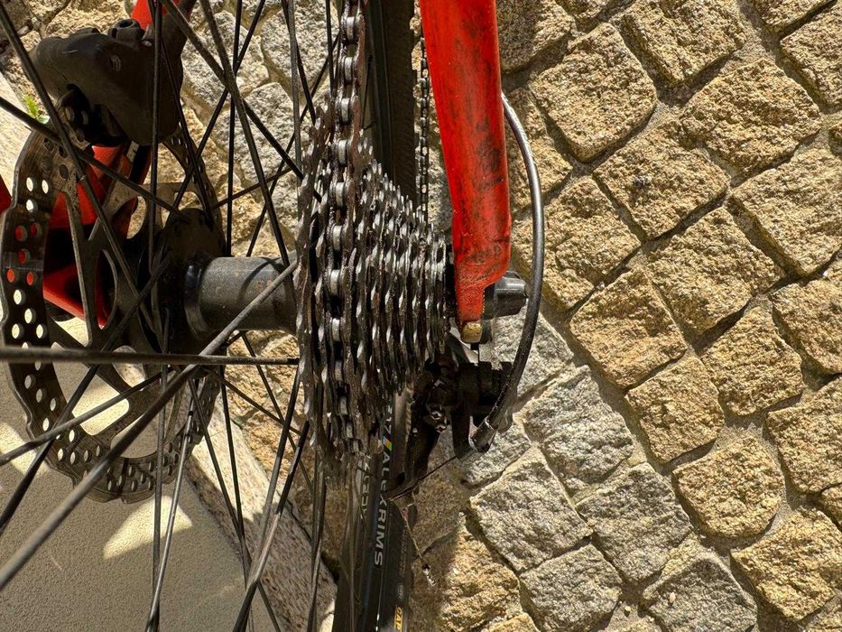 Bicicleta California Burbank Shimano Deore 10v | Suspensão | Tamanho S