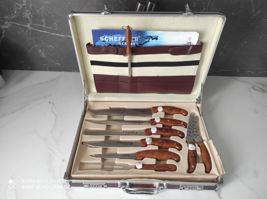 Німецький набір ножів , виделок Shefler в кейсі