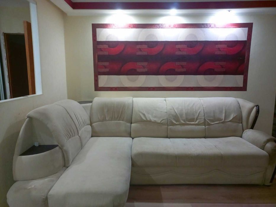 Продам двухкомнатную квартиру с ремонтом на Осипенковском мкр