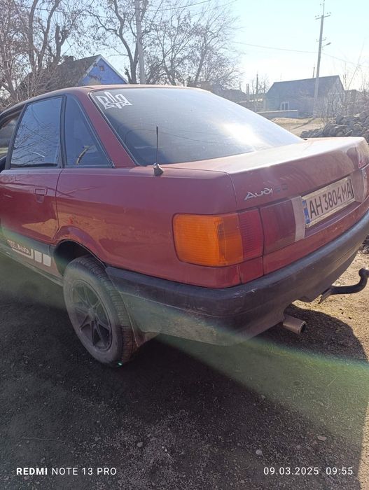 AUDI 80 B3 1.8 бензин