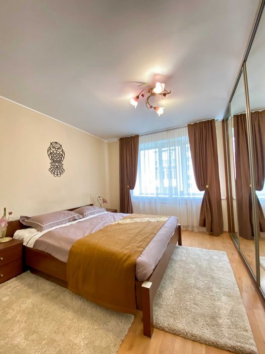 Центр. Власник. Острозького. 2 кімнати. Звітні документи