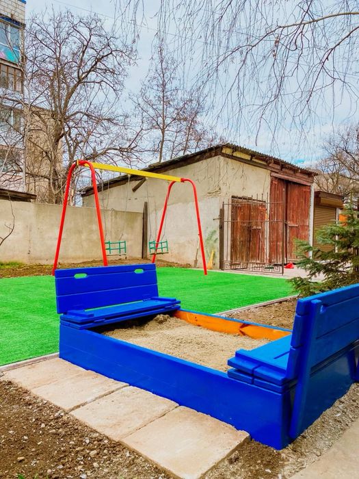 Детская площадка. Горка, качеля, песочница.