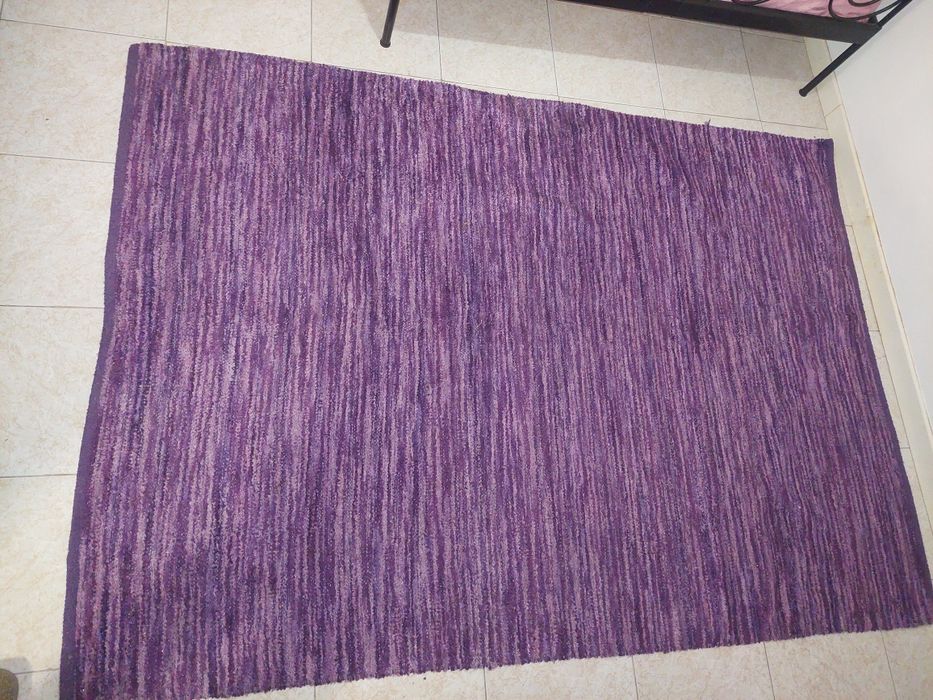 Tapete roxo grande