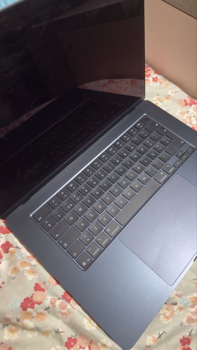 Macbook M4 15.3’’