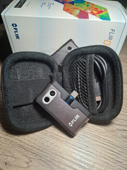 Kamera termowizyjna FLIR ONE PRO3