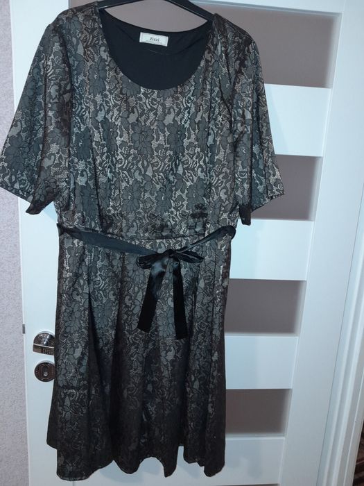 Sukienka  na rozmiarv52/54