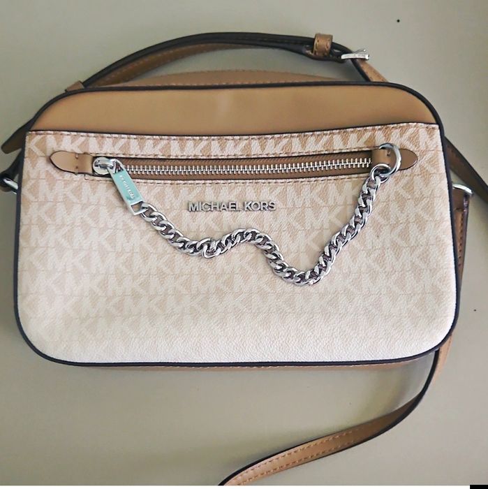 Mala Michael Kors