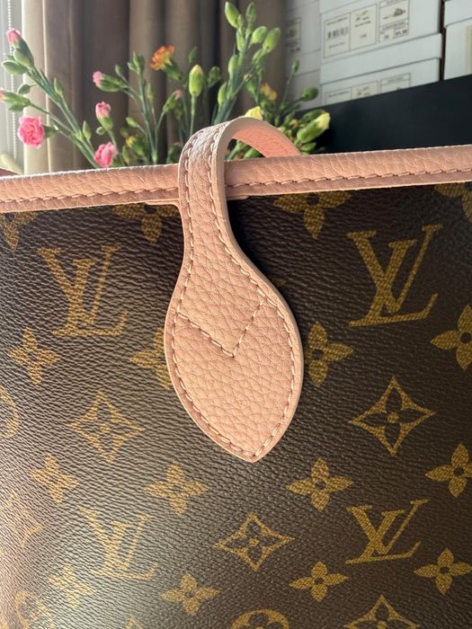 Torebka Louis Vuitton Neverfull MM Out
