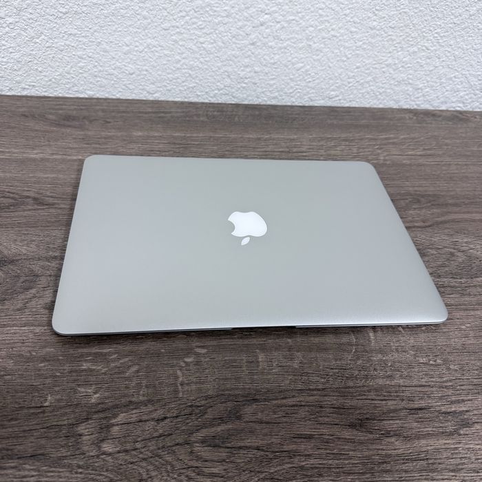 MacBook Air Intel Core i5, 8GB