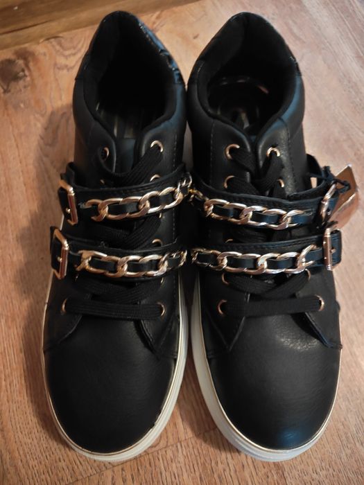 NOWE trampki damskie.