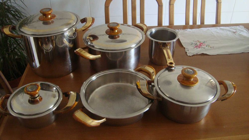 Trem de cuzinha inox