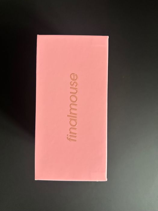 Finalmouse ULX Sakura Ｍsize 新品未開封 Finalmouse(ファイナルマウス) 軽量ワイヤレスゲーミングマウス