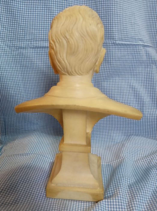 Busto Marfinite G. Puccini