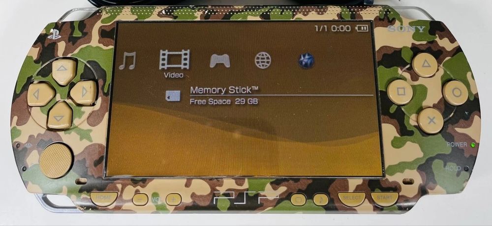 Psp edição colecionador metal gear solid s/caixa funciona 100%