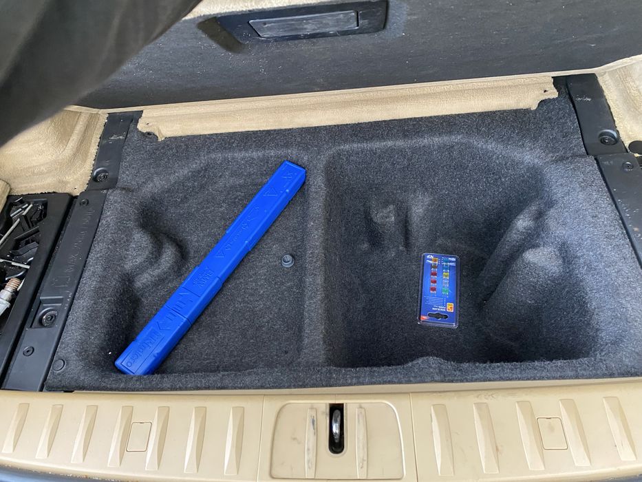 OKAZJA M47 Bmw e91 Lift 2007 M pakiet z Vin Duża Navi 2 komplety kół