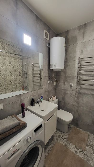 Подобово 1 кімнатна квартира в центрі міста