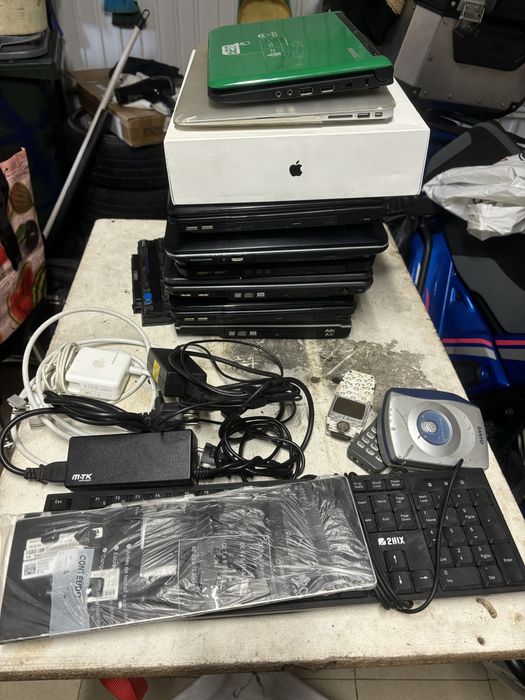 Lote de varios portateis, apple