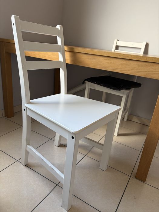 Stół Ikea Bjursta